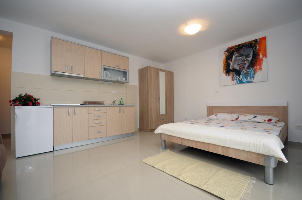 Apartments Vila Anastasia Будва Стая снимка
