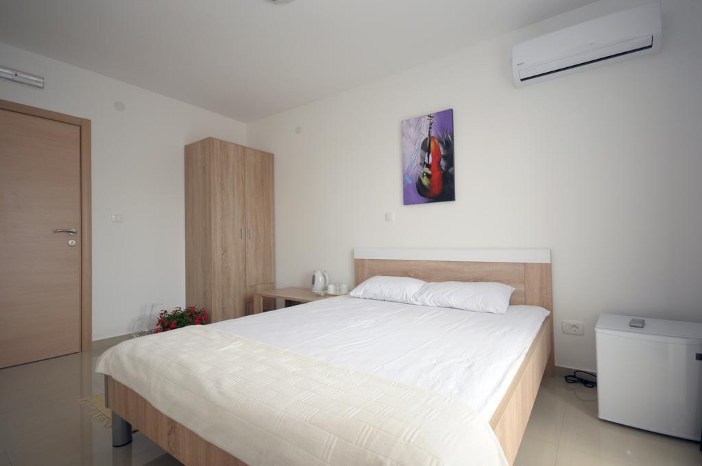 Apartments Vila Anastasia Будва Стая снимка