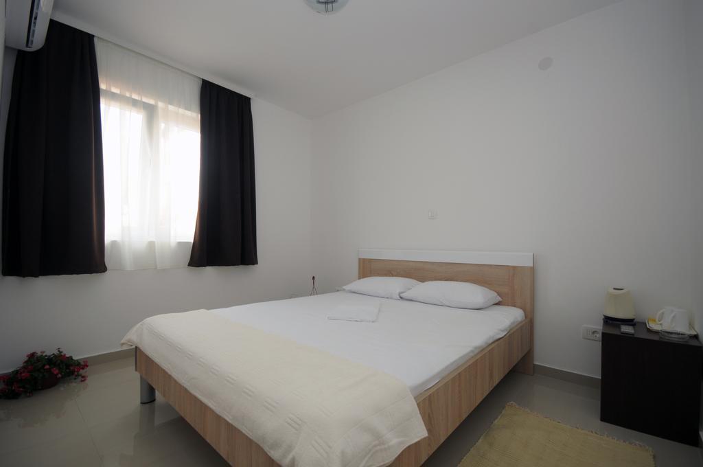 Apartments Vila Anastasia Будва Стая снимка