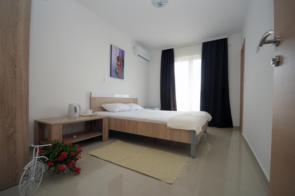 Apartments Vila Anastasia Будва Стая снимка